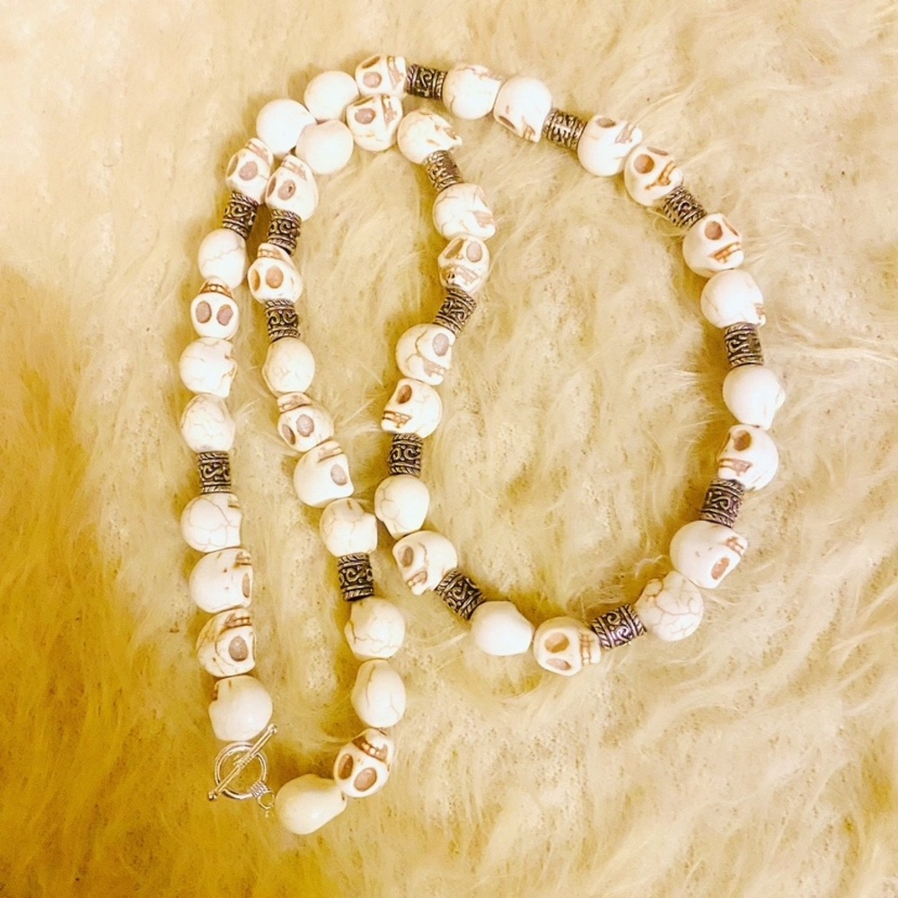 White Howlite Skull Beaded Necklace|New|Handmade